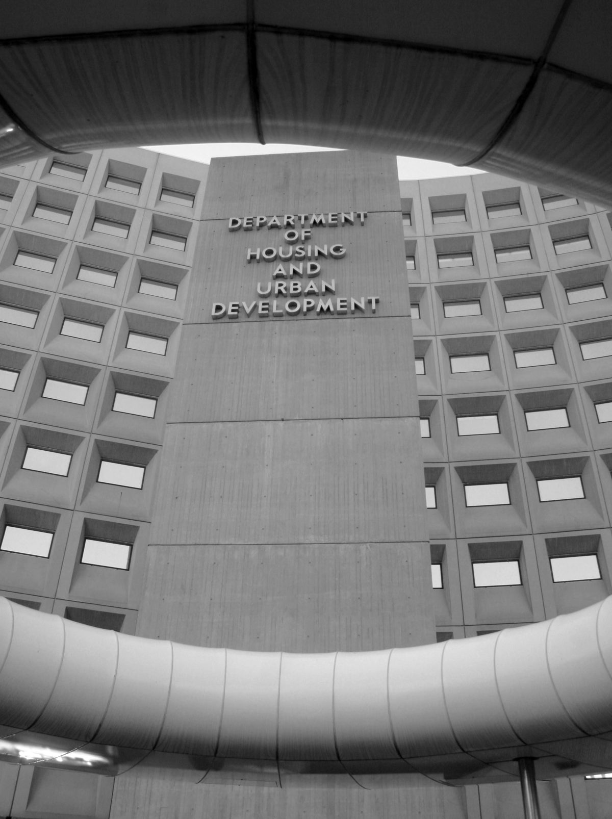 HUD headquarters tied to government shutdown mortgage loans approvals
